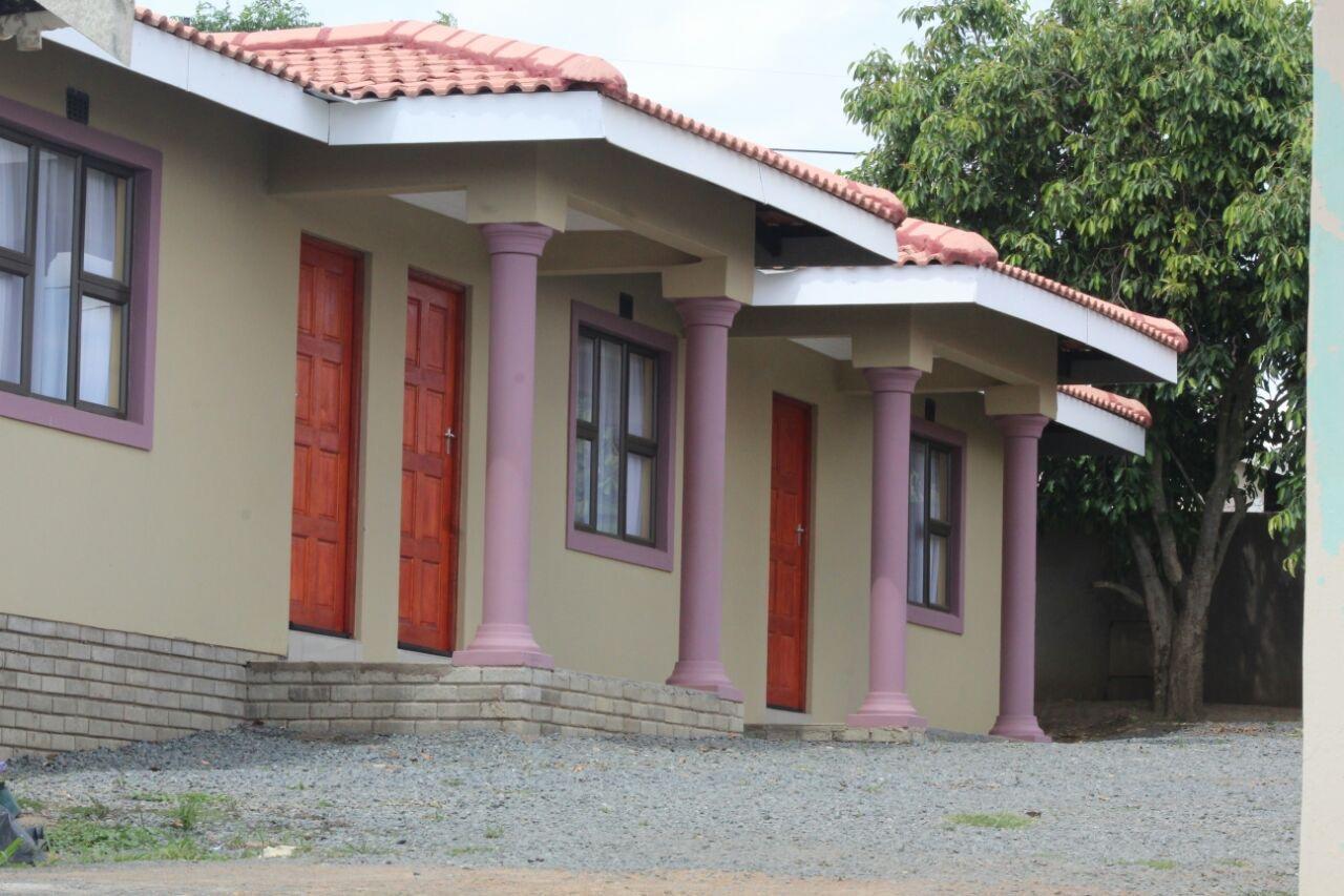 Mbopha Guest House Ulundi Eksteriør bilde